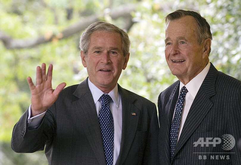 ジョージ・H・W・ブッシュ元大統領が死去、94歳