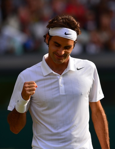 フェデラーが快勝、ジョコビッチとの決勝へ ウィンブルドン選手権 写真