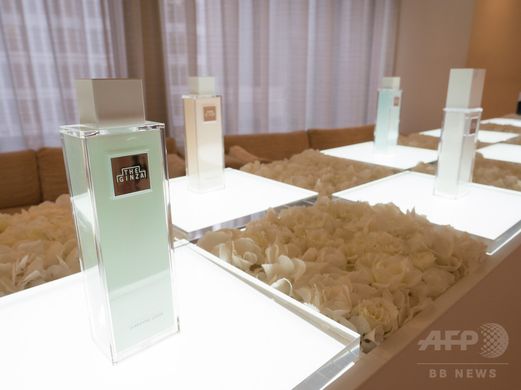 国木田独歩の玄孫も登場、資生堂「ザ・ギンザ コスメティックス」新製品発売会
