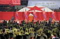 北朝鮮の平壌で開かれた朝鮮戦争の「戦勝記念日」を祝う式典で、演説する金正恩総書記（中央）。朝鮮中央通信（KCNA）提供（2022年7月27日撮影、28日公開）。(c)AFP PHOTO/KCNA VIA KNS