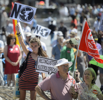 スペイン、景気後退から脱却 中銀