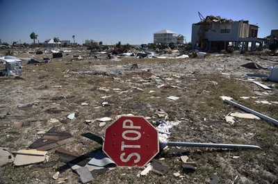 ハリケーン「マイケル」、米南部の死者13人に さらに増加の恐れ