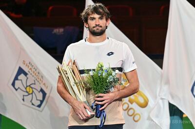 世界204位バシュロが衝撃の上海マスターズ制覇 いとこ対決制す