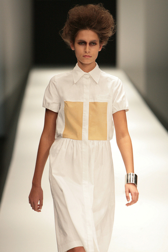 ＜08年春夏リスボン・コレクション＞ララ・トレース、新作を発表