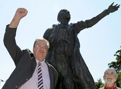 「20世紀の偉大な5人」、巨大ブロンズ像でレーニンも復活？ フランス