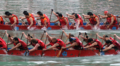 台北でドラゴンボート・フェスティバル