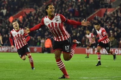 ファン・ダイクがリバプールへ「光栄な」移籍、金額はDF史上最高額