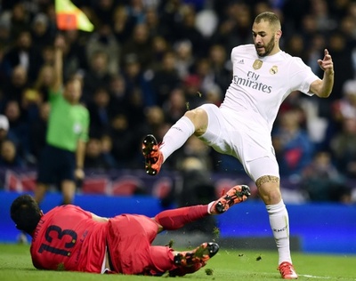 渦中のベンゼマが釈明、セックステープ事件で「迫害された」