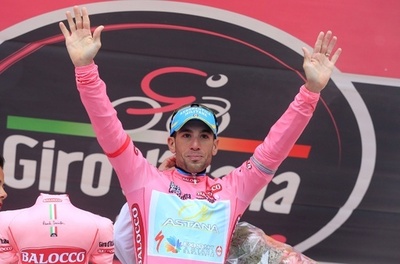 サンタンブロジオが第14S制す、総合首位ニバリが差広げる ジロ・デ・イタリア