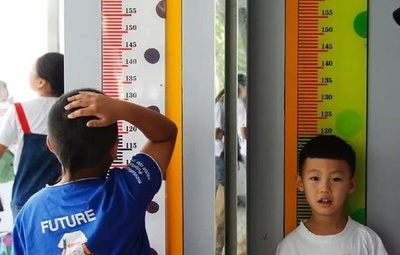中国の19歳男女の平均身長　東アジアで1位