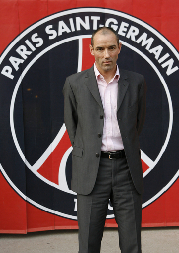 ＜サッカー リーグ1＞パリ・サンジェルマン ルグエン氏の監督就任会見を行う - フランス