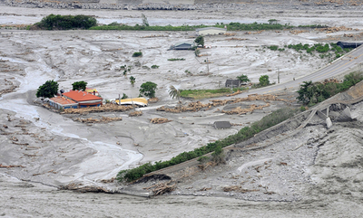 台風8号、水害の爪跡深い台湾