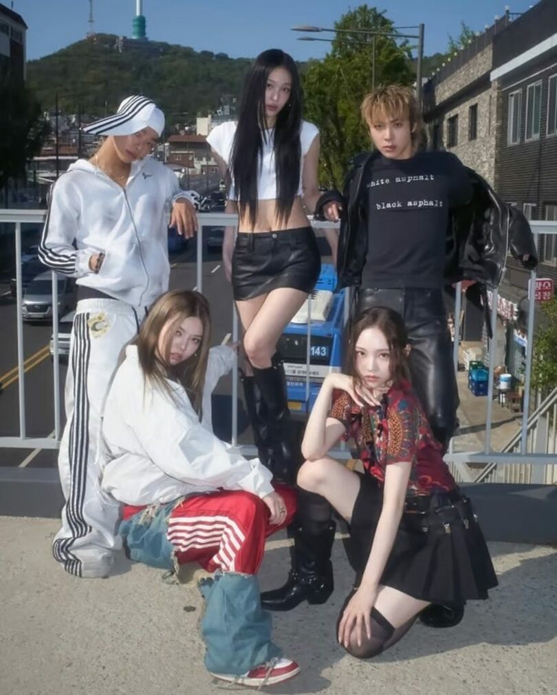 THE BLACK LABELが公開した男女混成5人組「オールデイプロジェクト」のティザーイメージ。ムン・ソユンがセンター=THE BLACK LABEL(c)MONEYTODAY