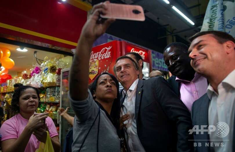 ブラジル大統領選の最有力候補、腹部刺され内臓に達する重傷