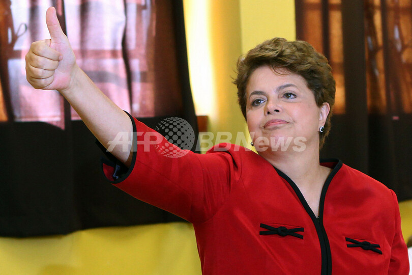 ブラジル 初の女性大統領誕生へ 与党ルセフ氏当選 写真3枚 国際ニュース Afpbb News