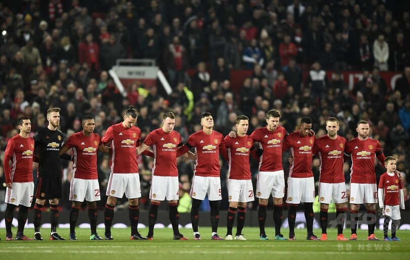 マンUなど欧州各クラブがコロンビア墜落事故の犠牲者に黙とう