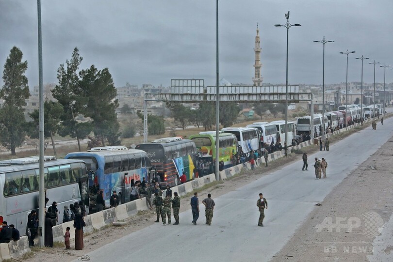 シリア反体制派が東グータ撤退開始、政府側支配地90％超える