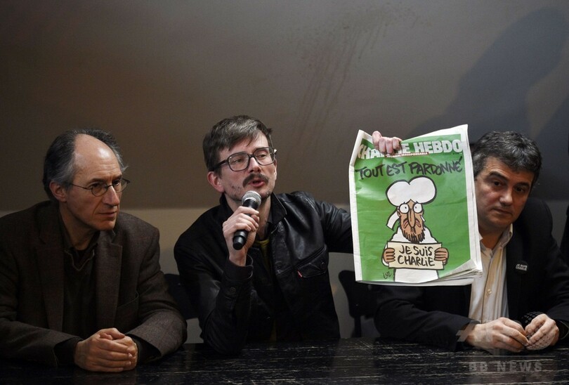 仏紙のムハンマド風刺画、作者が会見 描き終え「涙を流した」