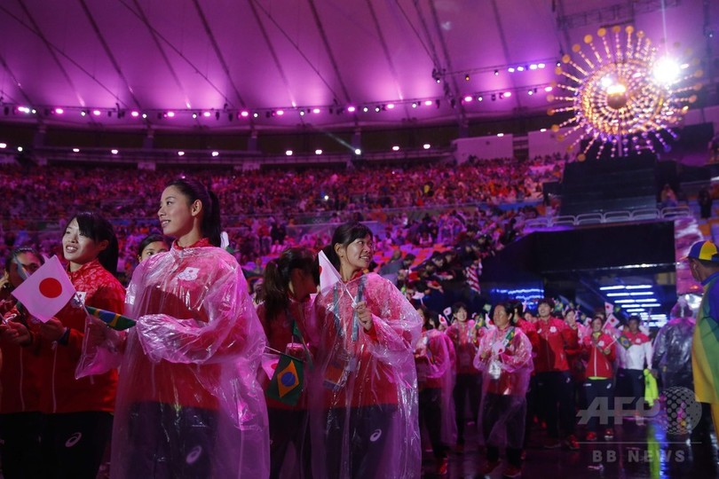 æˆ¦ã„çµ‚ãˆãŸæ—¥æœ¬é¸æ‰‹å›£ ãƒªã‚ªäº