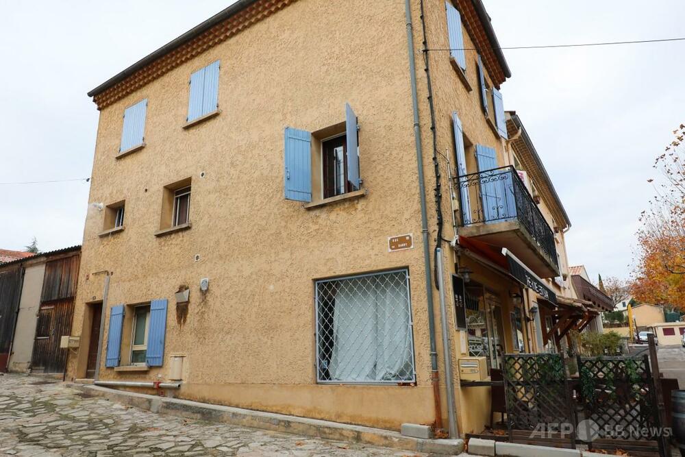 冷凍庫から赤ちゃん2人の遺体、母親に拘禁25年 フランス