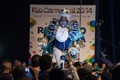 ブラジルのリオデジャネイロ（Rio de Janeiro）で行われた2014年のリオのカーニバルのクイーンとキング・モモ（King Momo）を選ぶイベントに登場した、キング・モモの候補者（2013年11月8日撮影）。(c)AFP/YASUYOSHI CHIBA