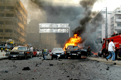 シリアがレバノンの爆破事件を非難、暗に関与を否定