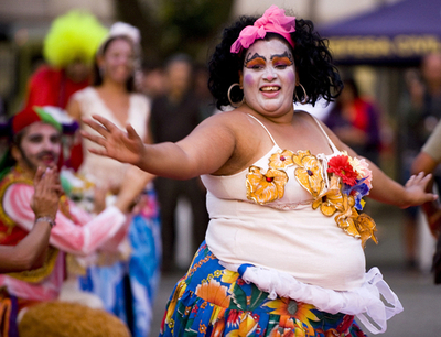 今宵はスーパーモデル、売春婦のファッションショー ブラジル