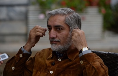 アフガン大統領選、過半数に届かず決選投票へ