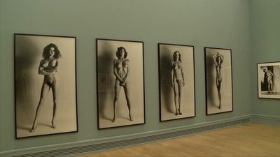 動画：【ファッションの歴史】ヘルムート・ニュートン展が格別だった理由 