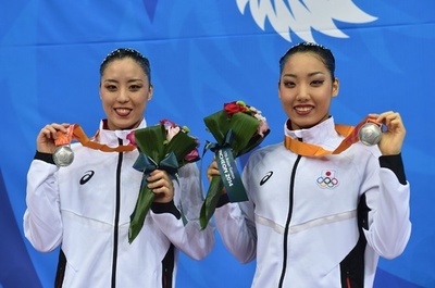 乾/三井組がシンクロ女子デュエットで銀メダル、アジア大会