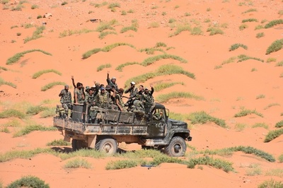 シリア政府軍、東部の要衝デリゾールのIS包囲網を突破