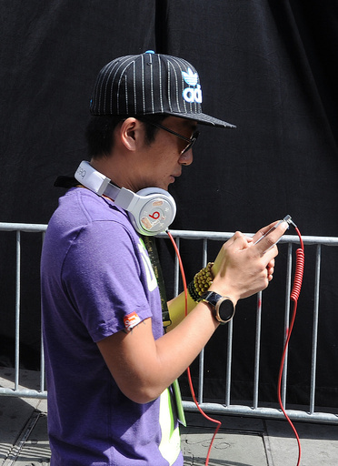 ポップソングのイントロ、過去30年で短縮 聞き手も早送り傾向 研究