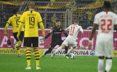 ライプツィヒが暫定首位キープ、ドルトに2度追いつきドロー