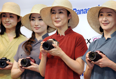 パナソニック、ハイビジョン動画撮影できるデジタル一眼を発表