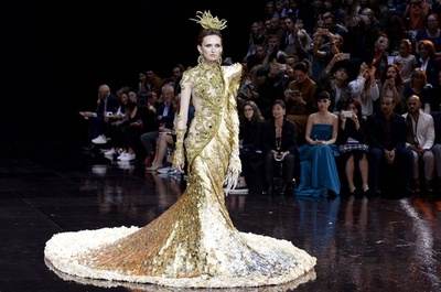 「グオ・ペイ」16/17年秋冬パリ・オートクチュール