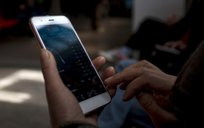 子どもの暴力的ポルノへの暴露に警鐘 英調査