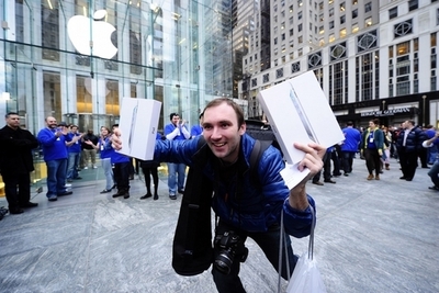 来年の早い時期に「iPad3」発売？米紙報道