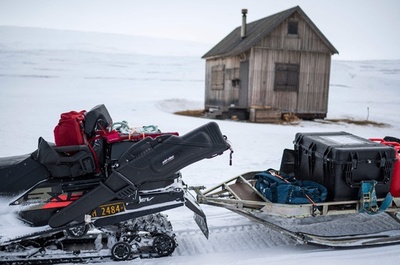 極北のゴーストタウン守る北極圏警察 スバルバル諸島