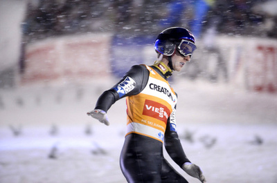 シュリーレンツァウアーが総合優勝、ジャンプW杯男子