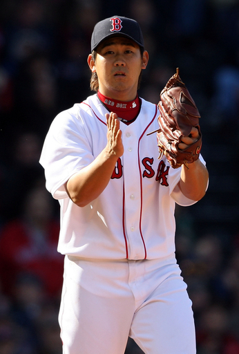 レッドソックス 松坂の好投で本拠地開幕戦を飾る