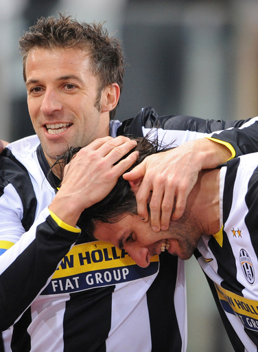 ユベントス ローマに快勝しリーグ優勝へ望みつなぐ