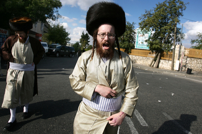 安息日の操業「けしからん」、インテル・イスラエル前でユダヤ教徒が抗議デモ