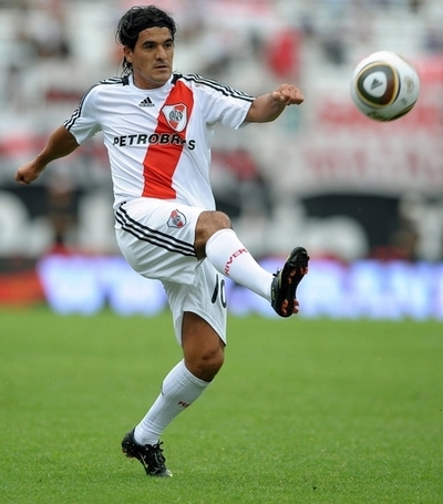 マラドーナ監督 オルテガを親善試合に招集