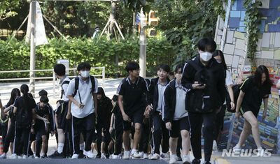 韓国10代が選ぶ“幸せの条件”1位は「財産」…若者が求める現実的未来