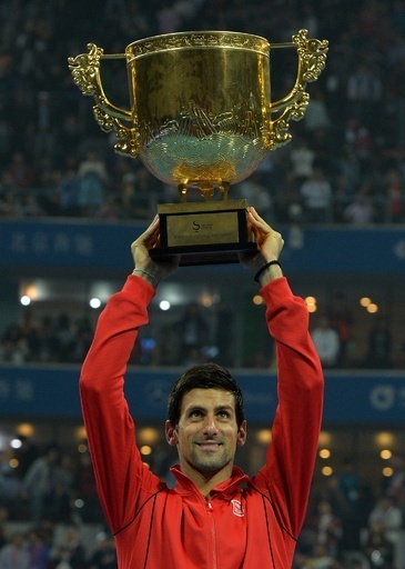 ジョコビッチ、世界1位奪ったナダルを下し優勝 中国オープン