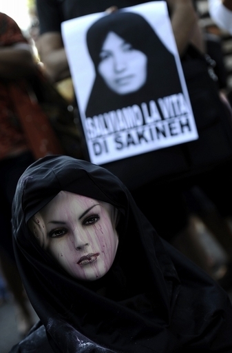 石打ち刑のイラン女性、むち打ち追加「初耳」と驚き表明