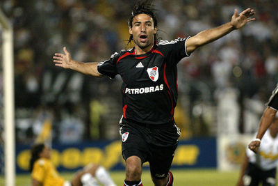 ＜サッカー 07リベルタドーレス杯南米選手権＞リーベル・プレート アウェーでコロコロから勝利を収める - チリ