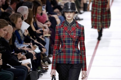 「ディオール」19/20年秋冬