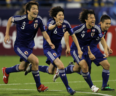 日本、PK戦制し決勝進出 豪と対戦へ アジアカップ