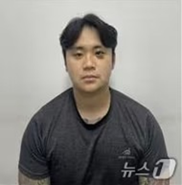 殺人などの疑いで拘束され、捜査を受けているチョン・ジェファン容疑者(c)news1